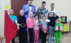 Сегодня в гости к нашим ребятам приходил фокусник-иллюзионист