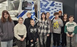 Путешествие в мир автомобилей: как наши дети покоряли ГАЗ!