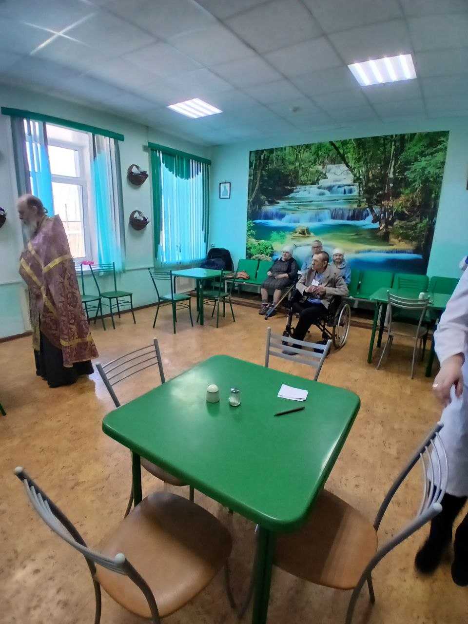 Таинство Соборования состоялось в доме интернате для престарелых.