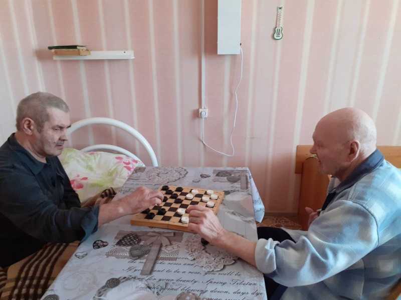 Шашки