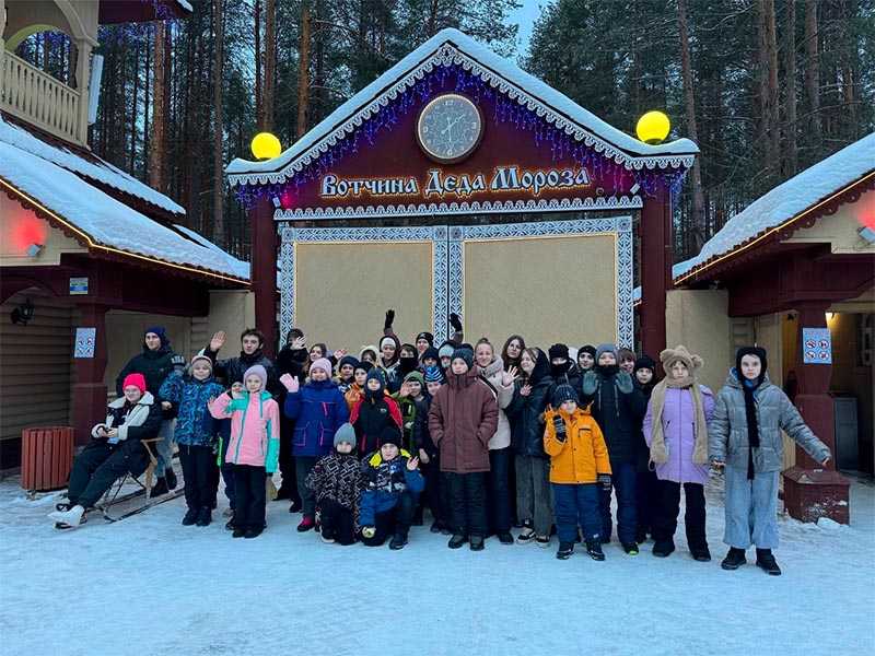 Зимняя сказка для воспитанников детских домов