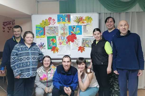 Конкурс рисунков «Краски осени»