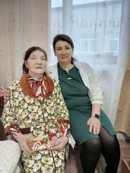 Поздравление с Днём рождения получателя социальных услуг!