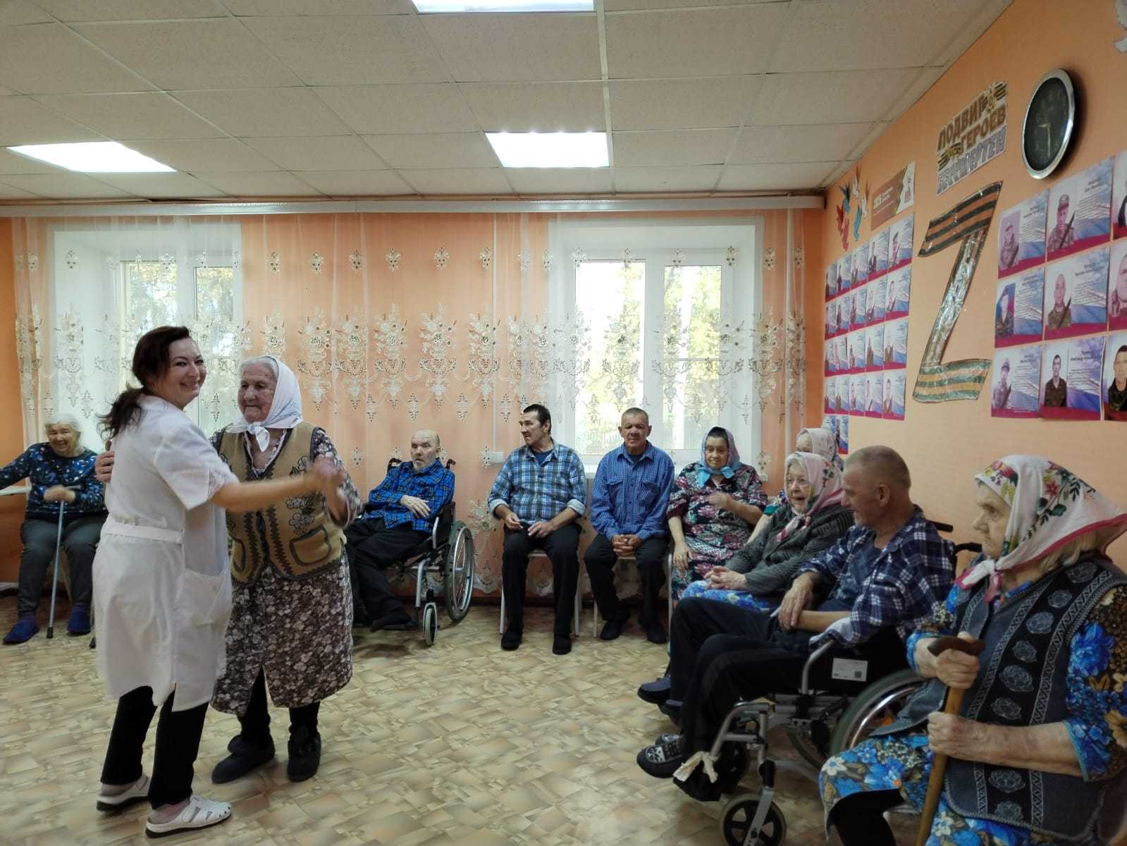 «Танцы сидя: новое дыхание активной старости!».