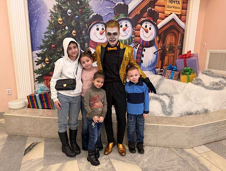 Наши воспитанники провели пятницу в атмосфере настоящего новогоднего праздника