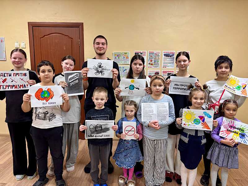  В нашем Центре воспитатели Федорова Л.В. и Борисова В.В. провели информационный час 