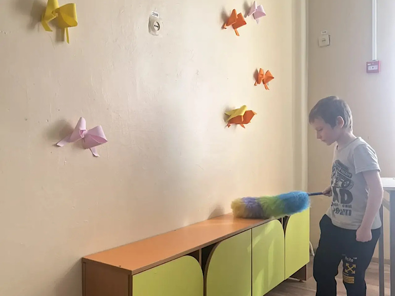 Акция «Весеннее преображение» предоставила ребятам уникальную возможность расширить свои знания о предметах быта и развить практические навыки уборки