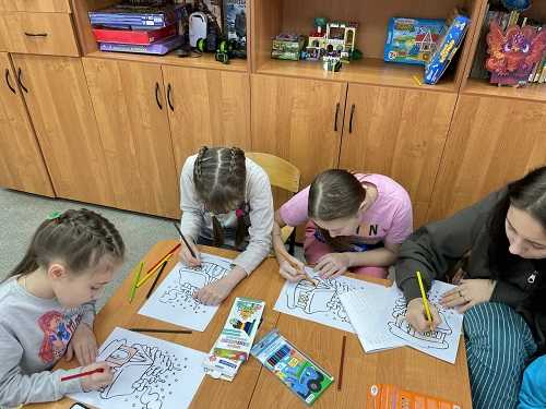 Аппликация «Зимний домик из ваты»