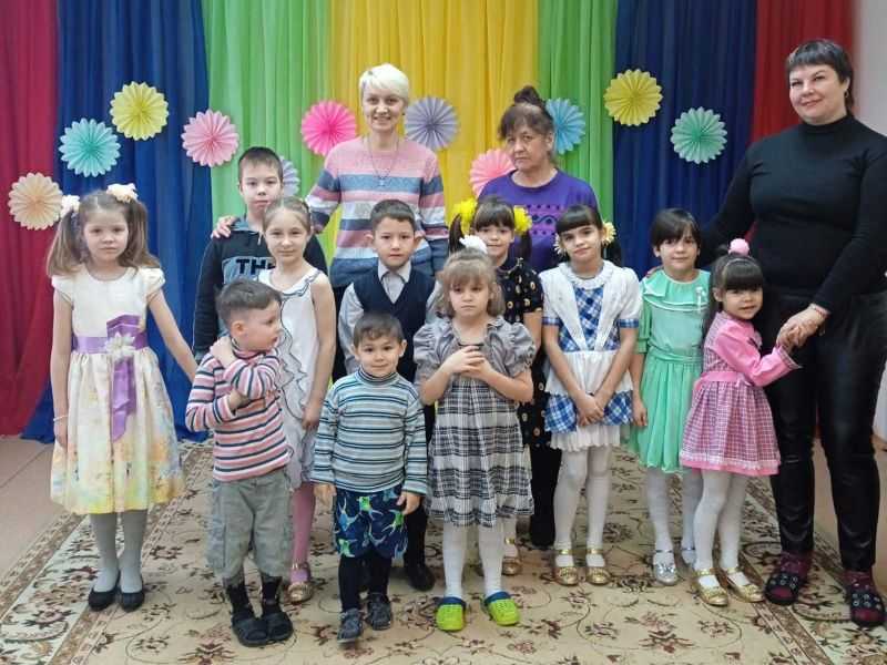 Игровое занятие ко Дню матери «Самый близкий родной человек - Мама»
