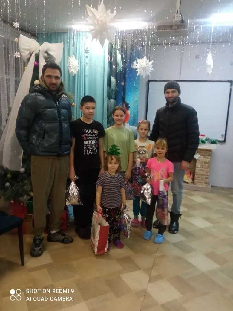 Подарки для детей от благотворителей