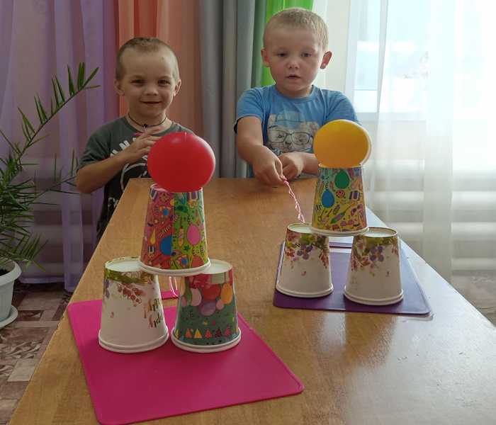 ИГРЫ СО СТАКАНЧИКАМИ