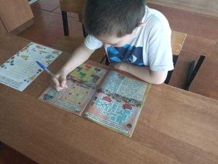 Решение кроссвордов - зарядка для ума.
