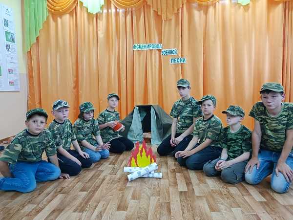 смотр - конкурс инсценированной военной песни.