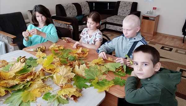 Розы из клёна