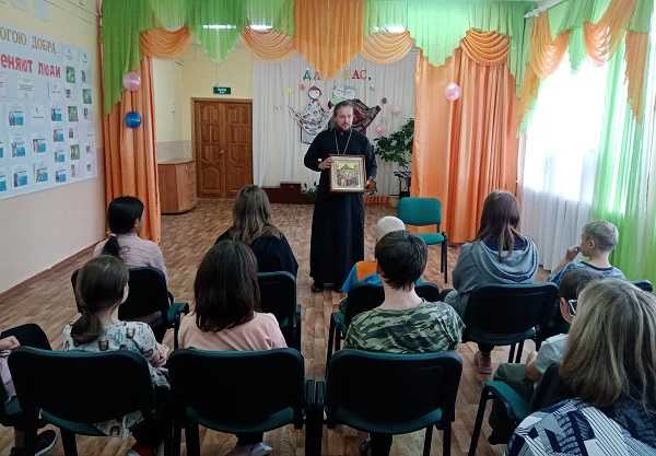 Беседа с отцом Михаилом