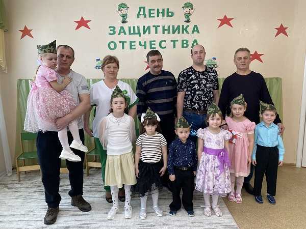 Поздравляем пап!