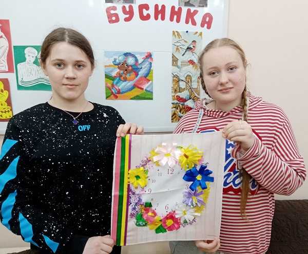 Цветы из лент