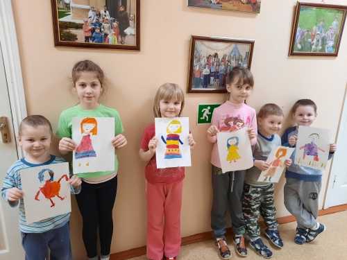 Занятие по рисованию 
