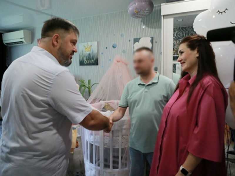 Боец СВО из Нижегородской области приехал домой в отпуск