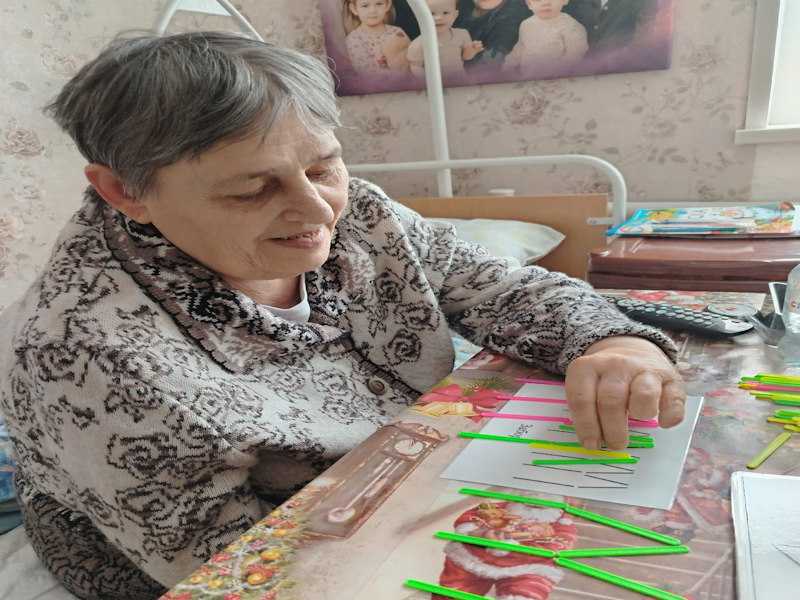 Развитие мелкой моторики рук у пожилых людей.