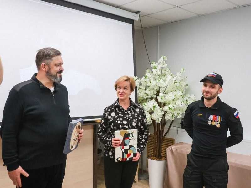 Глава города  и председатель городской Думы познакомились с работой центра 