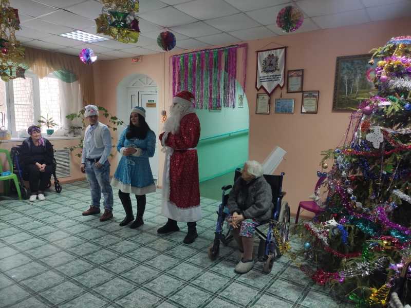 Принимаем поздравления со Старым Новым годом и подарки от Благотворительного сообщества 