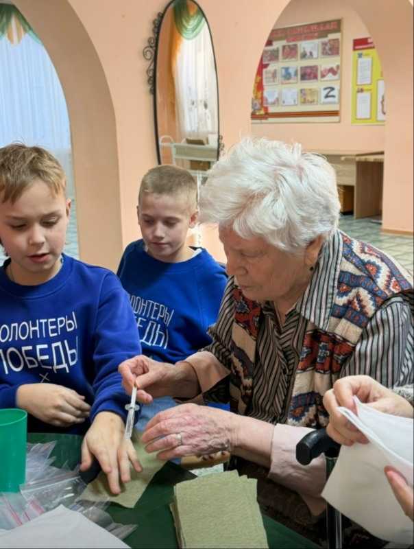 Ребята из Добро_Центра «Волонтерский Приокский»  устроили душевное мероприятие в нашем доме-интернате.