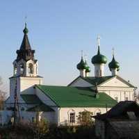 Подарки от православного Прихода церкви Преображения Господня.
